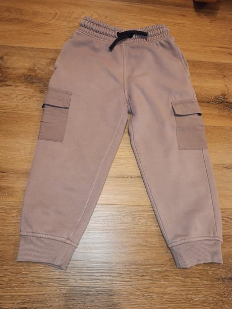 Tepláky next, next,104