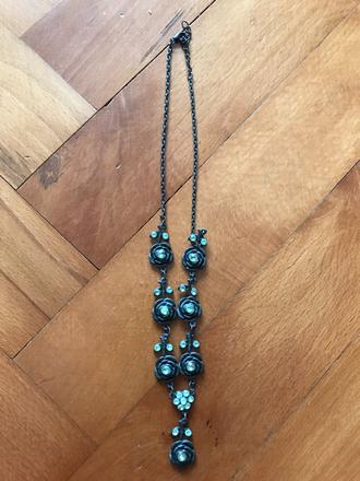 Náhrdelník kvietkovaný,