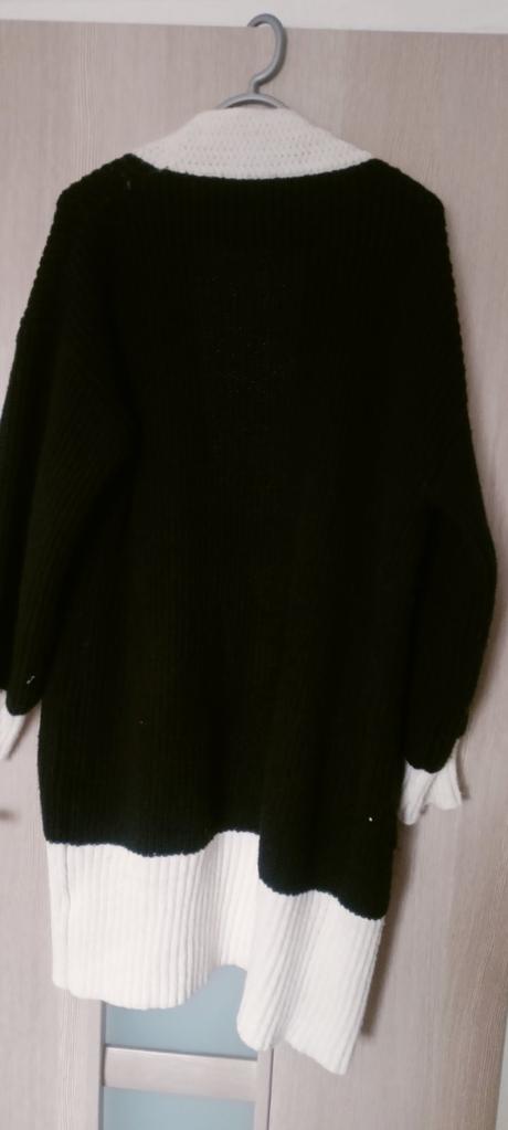 Dámsky čierno biely kardigán,