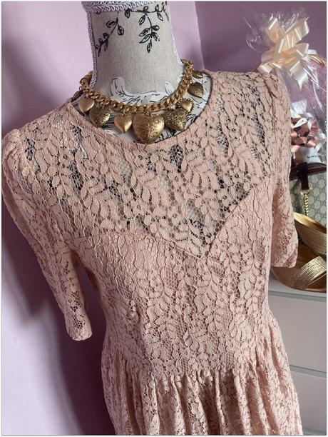 Krajkované mini šaty about you - veľkosť 40, l