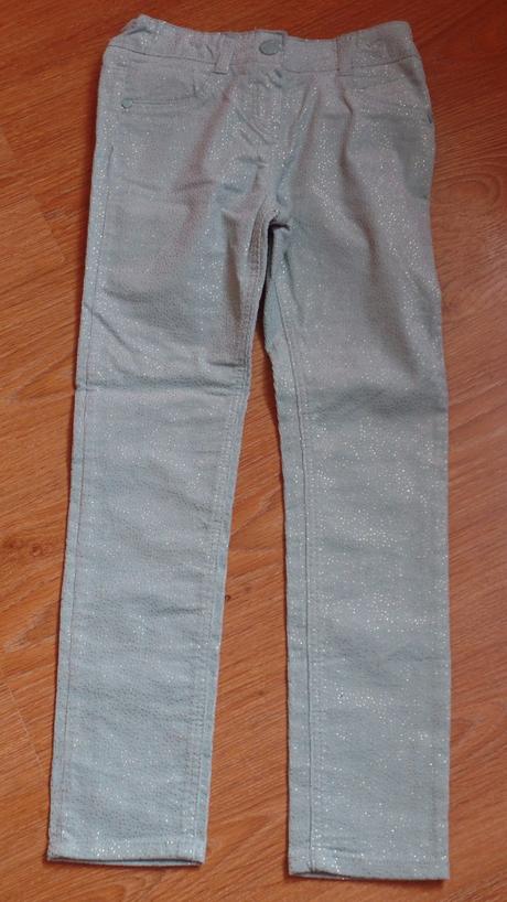 Menčestráky s trblietkami, c&a,122