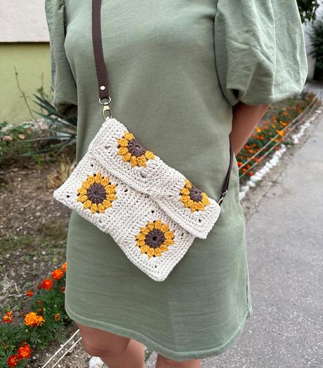 Hackovana kabelka crossbody, 