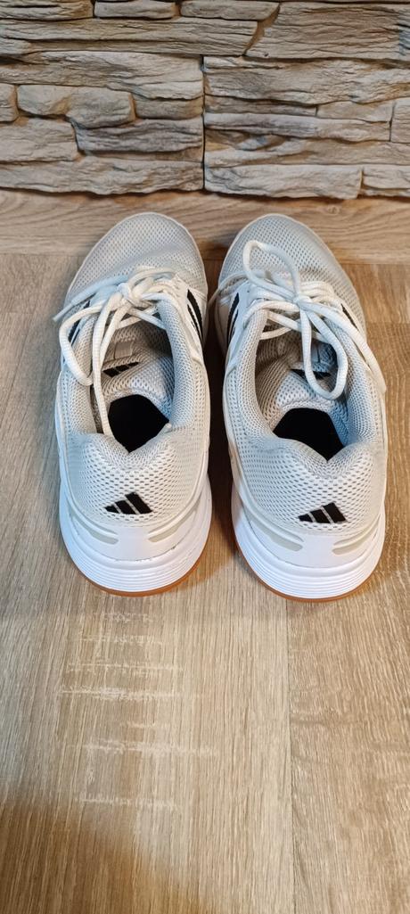 Halové tenisky uk 8 1/2, adidas,42