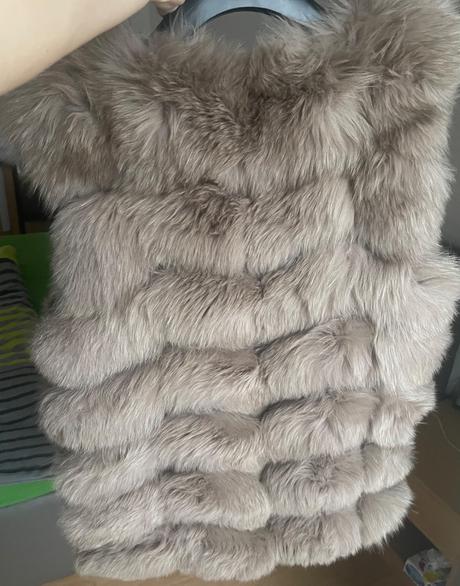 Vesta z pravej kozusiny, m