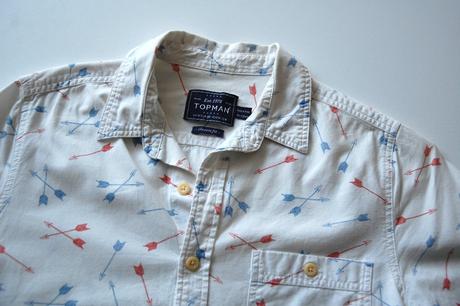 Pánska košeľa topman s potlačou šípov, m