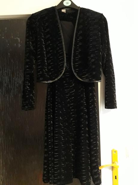 Spoločenské šaty, m