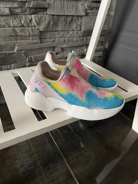 Guess v36-37, guess,37