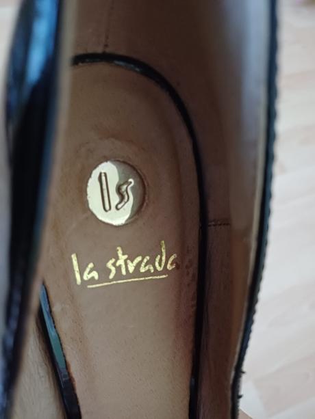 Predám dámske lodičky v 39, lasocki,39