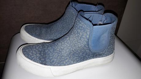 Clenkove topanky, 33