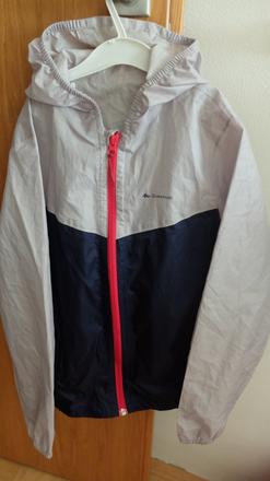 Outdoor bunda 140/152 quechua, decathlon,140