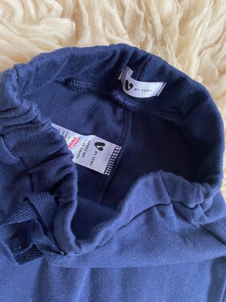 Tenšie bavlnené tepláky, 92