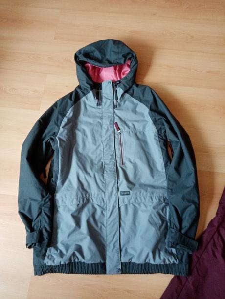 Snowboard alebo lyžiarska súprava, wedze,l