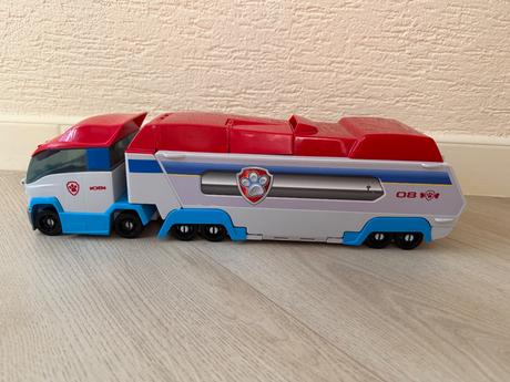 Labkova patrola - labkator + 7 kovovych vozidiel, 