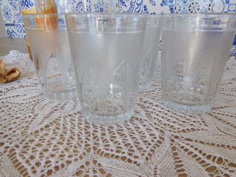 Sklenené na malinovku -džbán+poháre 6 kusov, 