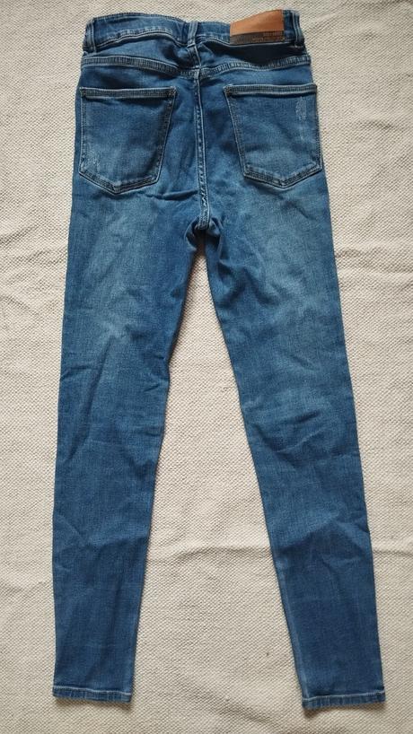 Dievčenské rifle, 146