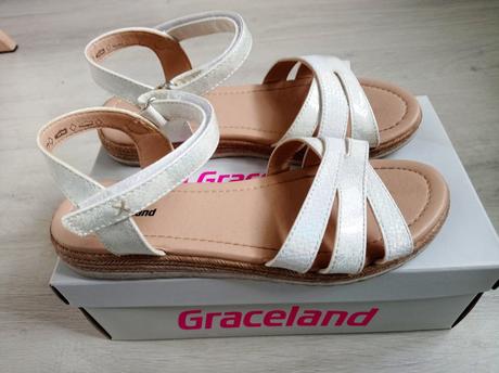 Biele sandálky top stav obuté na fotenie, graceland,35