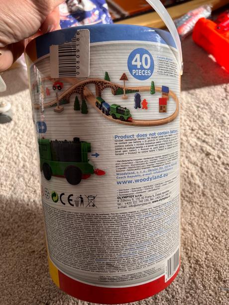 Drevená dráha s elektrickými vlačikmi woody,