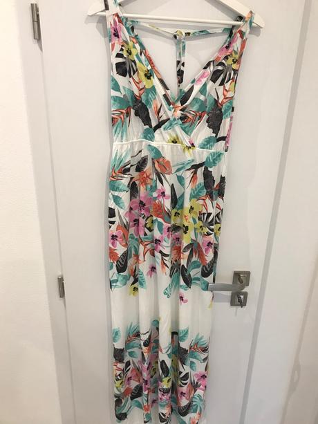 Dlhé saty kvetove, esmara,m