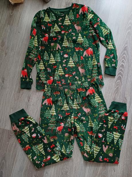 Pyžamo, primark,152