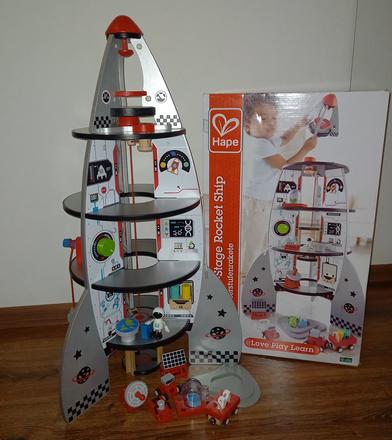 Vesmírna raketa drevená, 