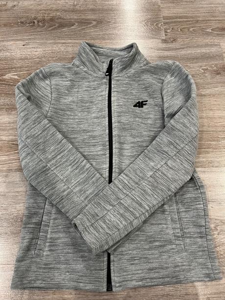 Flisova bundička, 152