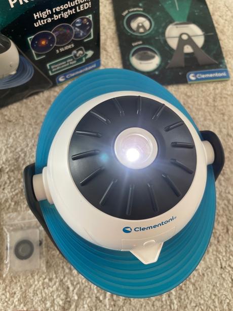 Projektor planetarium clementoni,