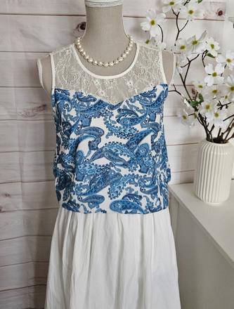 Pekná lahulinká blúzka s čipkou, 36