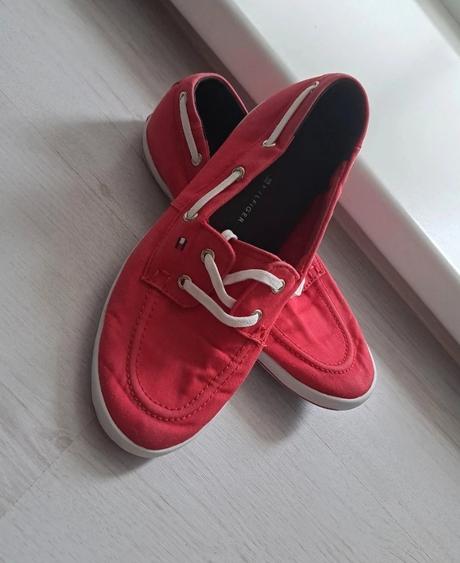 Znackove topanky, tommy hilfiger,37