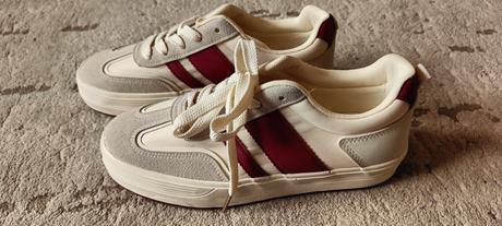 Tenis aký 40, reserved,40