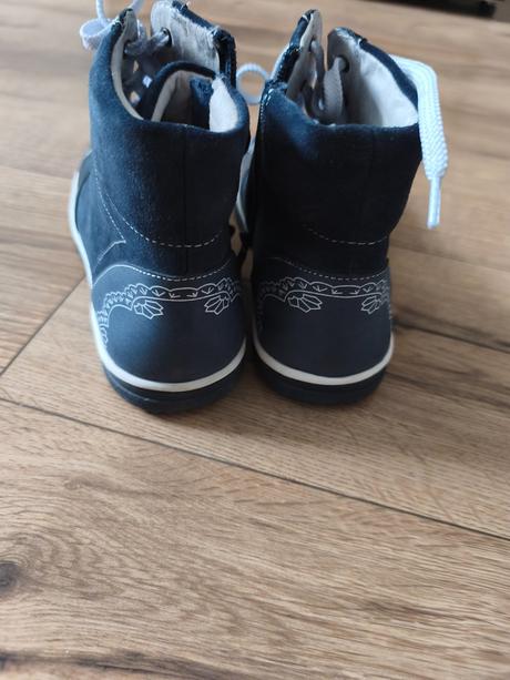 Prechodné krásne topánky, 35