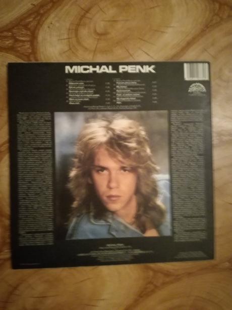 Retro gramofón a platne,