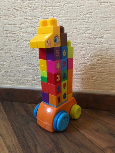 Fisher price - mega blocks zirafa - top stav,