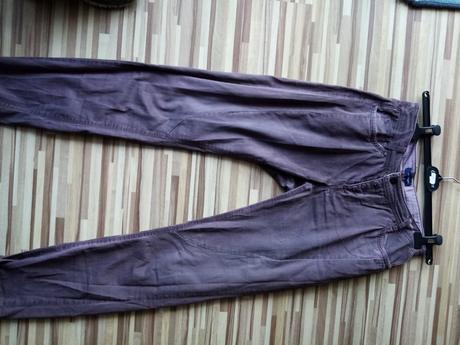 Nohavice na gombiky, s