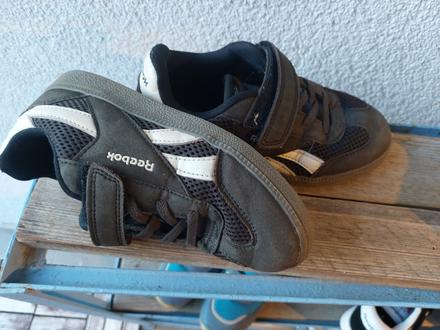 Darujem k nakupu, reebok,32