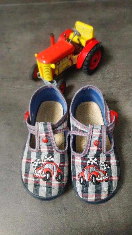 Papučky kornecky, kornecki,24