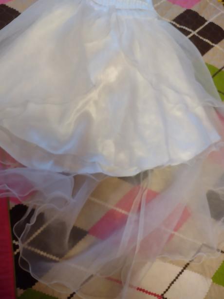 Slávnostné šaty na 1.svate prijimanie, 134