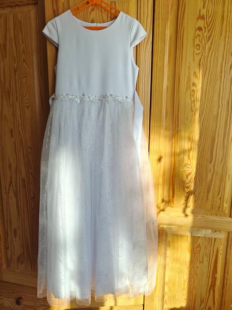 Šaty na 1. sv. prijímanie, 134