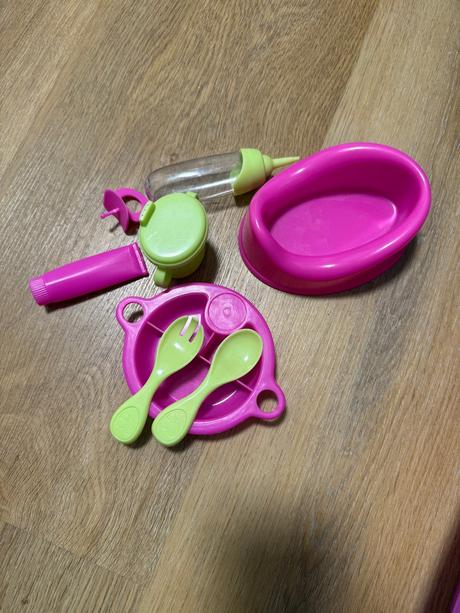 Skladacia posteľ pre bábiky s vaničkou a prísl.,