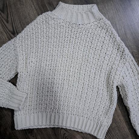 Krásny teplý pulóver m/l, reserved,m