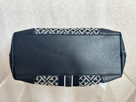 Tommy hilfiger - kozmetické púzdro,
