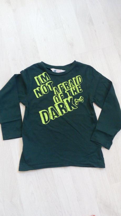 Triko so svietiacim napisom, h&m,98