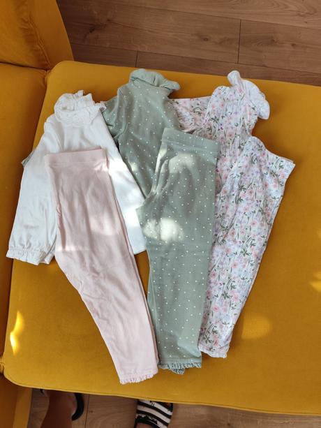 Predám oblečenie, 86–98