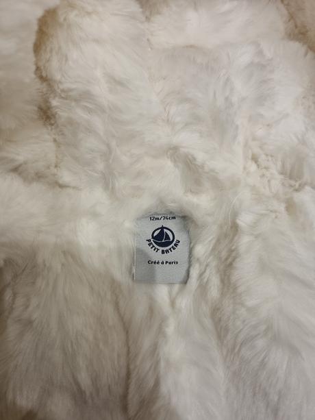 Dievcenska zimna bunda, 74