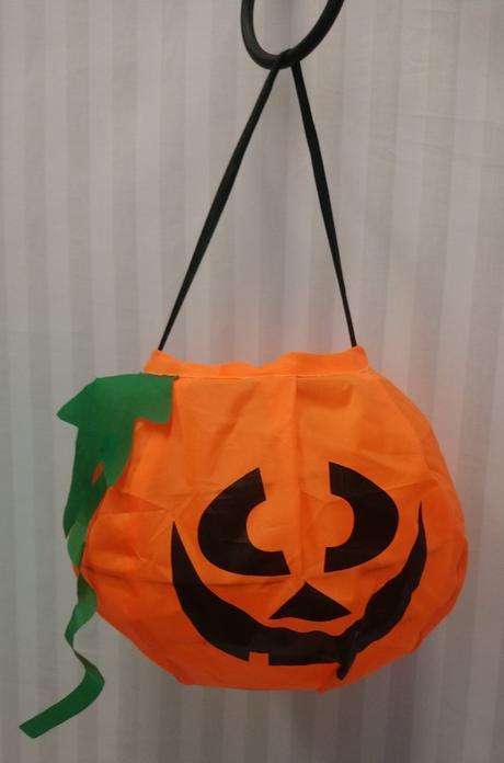 Usmievajúca hallowenska tekvica - košík, italy, 