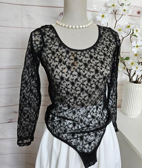 Krásne čipkové body, m