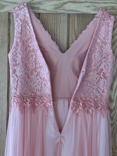 Spoločenské/večerné šaty, 44