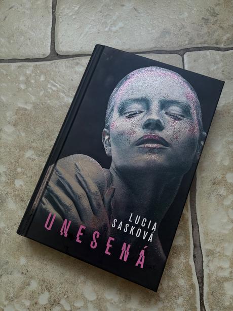 Kniha l. sasková - unesená, 