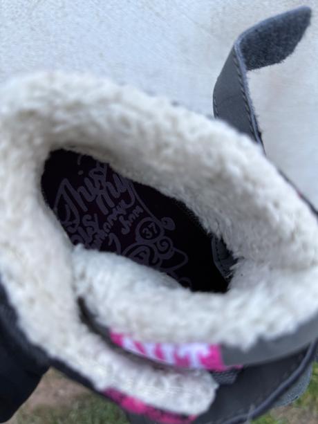 Tenisky, authority,37