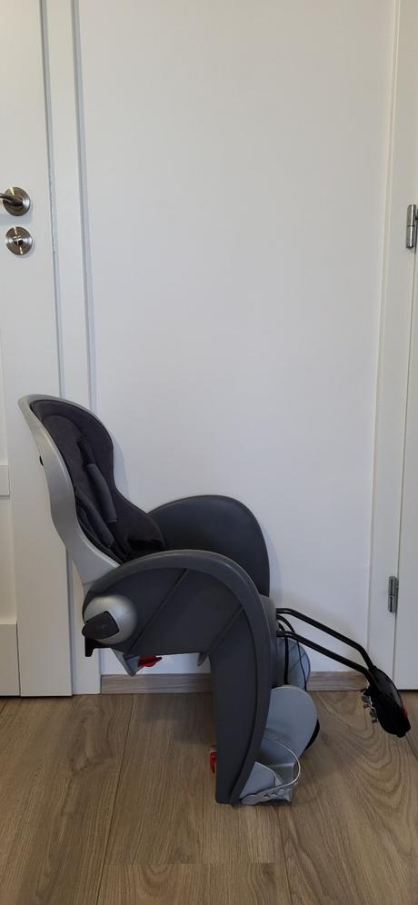 Cyklosedačka polisport wallaby,