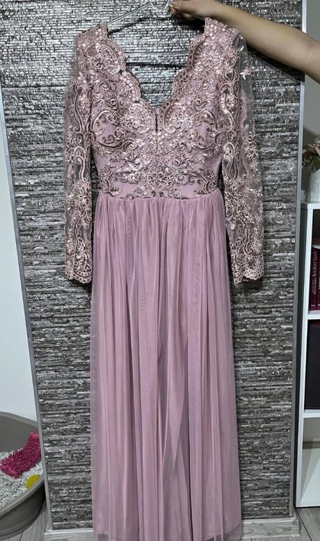 Ružové spoločenské šaty, s